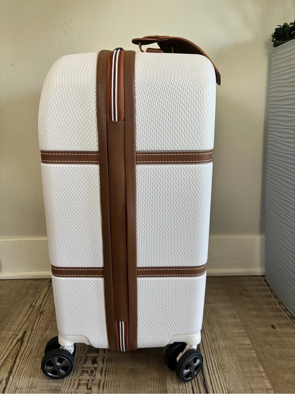 Delsey Chatelet Air Spinner Carry-on luggage . Suitcase travel bag